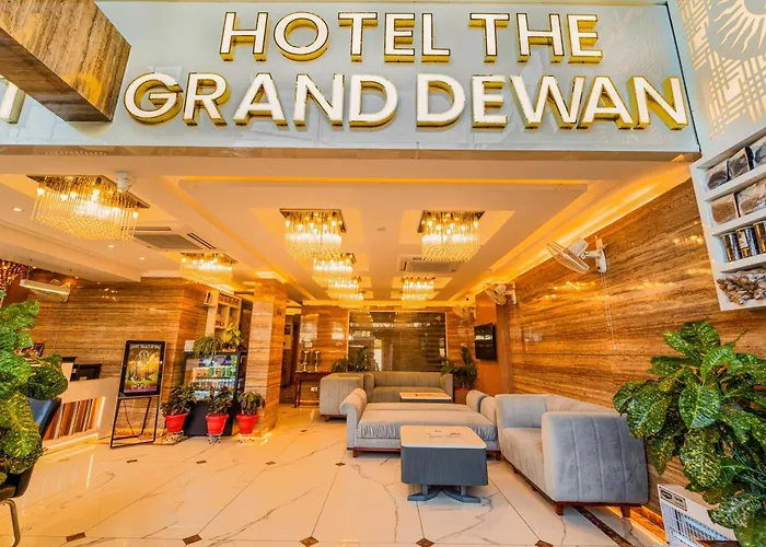 Hotel The Grand Dewan