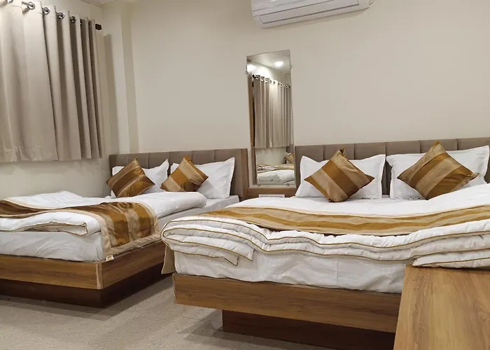 Shree Shyamraj Hotel