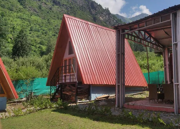 Mahamaya Camping Tosh