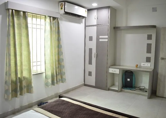 Mayur Hotel