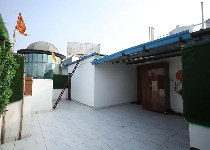 Hotel Parth Residency