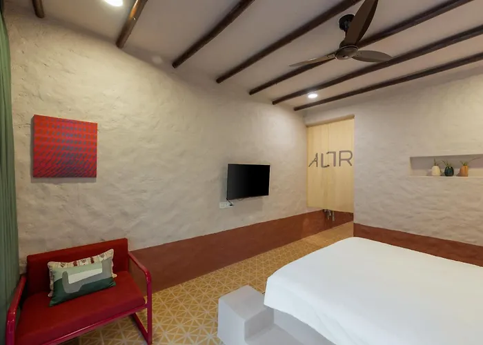 Altr Nativ Morjim, Goa