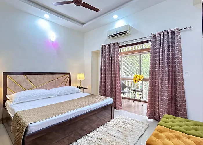 Luxurious And Spacious Heritage Apartment