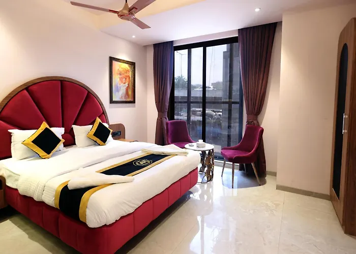 Hotel A R Paradise