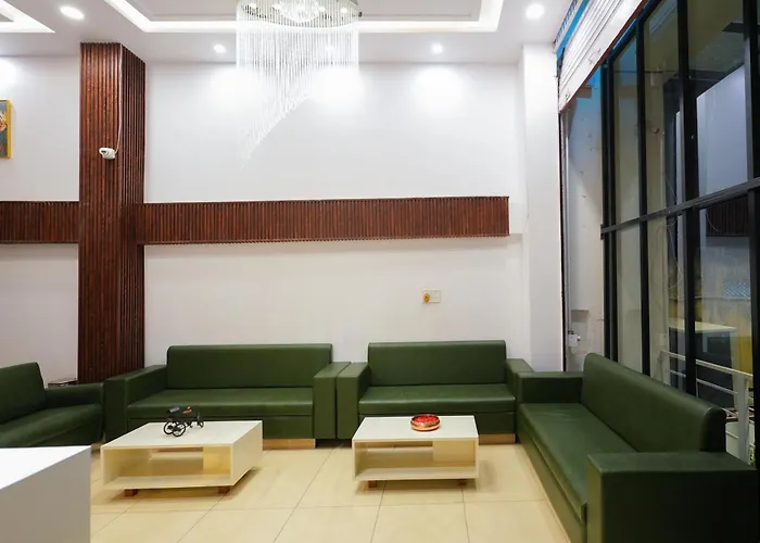 Hotel Pavitra