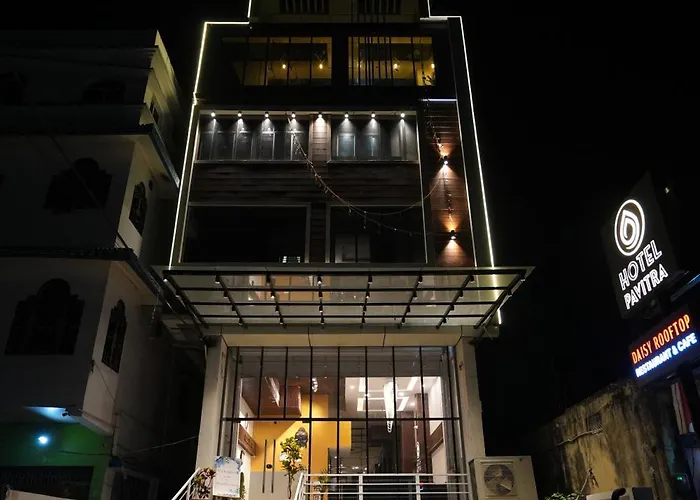 Hotel Pavitra