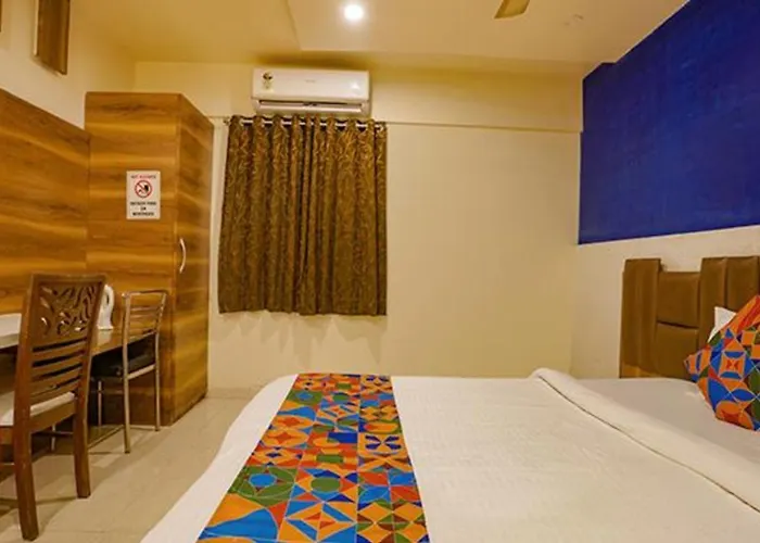Fabhotel Veera Residency - Nr Airport