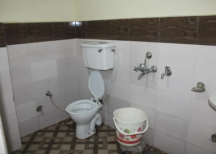 Hotel Diamond Leaf