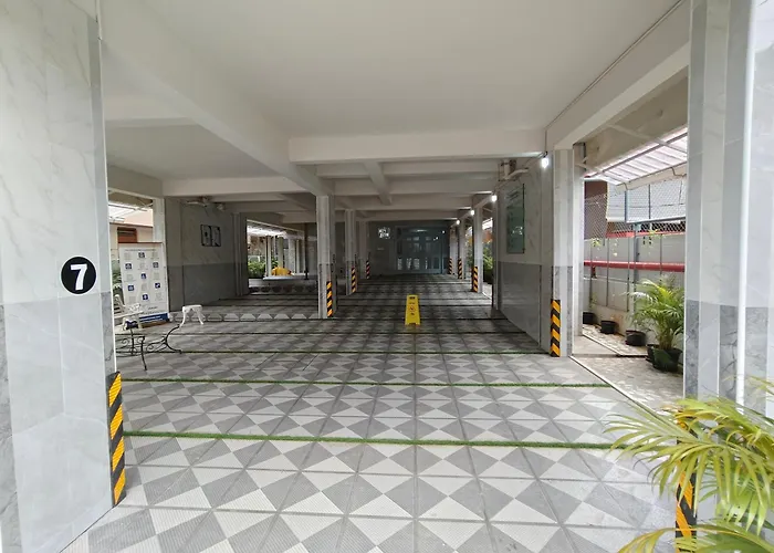 7 Elysee Homestay, Emerald