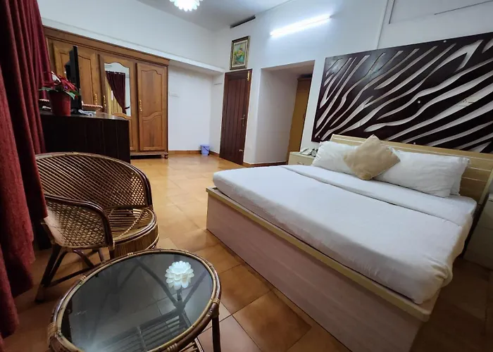 Bharatham Heritage Inn