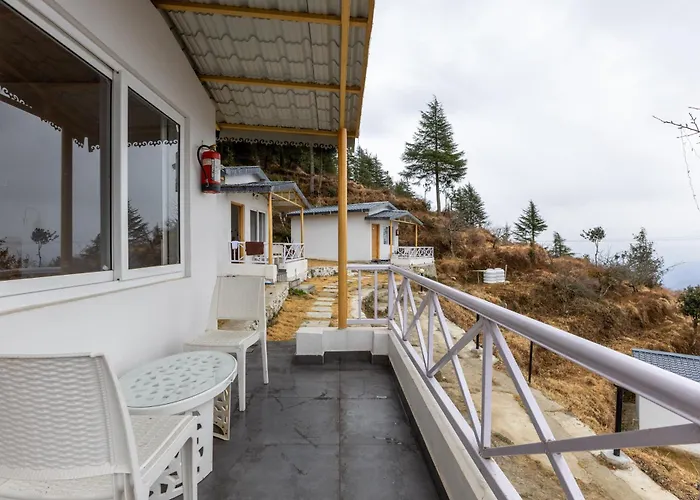 The Deodar Stays