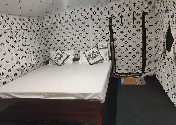 Mok Vyas Camping