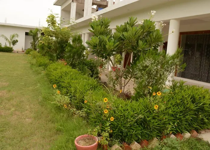 Hotel Radha Rani Mahal Khajuraho