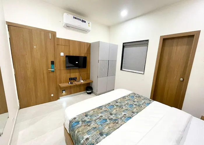 Hotel Royal Elite Rajkot