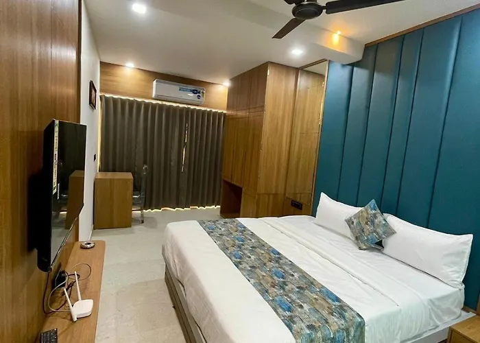 Hotel Royal Elite Rajkot