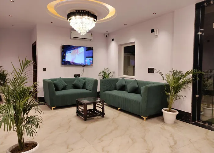 Emerald Suites