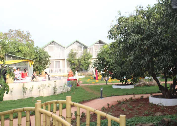 Mango Leaf Lake Resort Malkhed