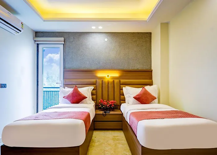 Limewood Stay Premium Studios - Near Sector 29