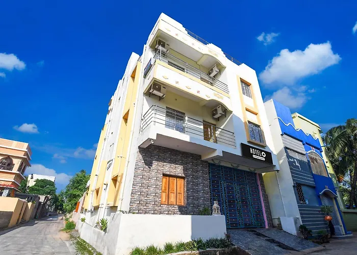 Super Hotel O Sarvodaya Nagar Near Railway Station