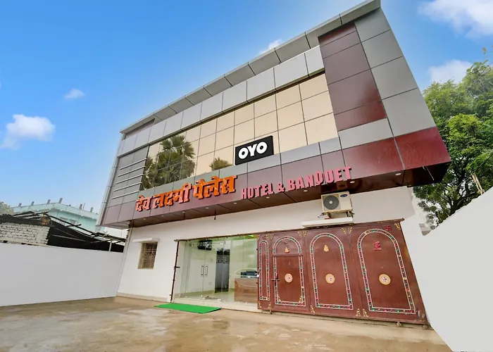 Super Hotel O Dev Laxmi Palace Hotel & Banquet