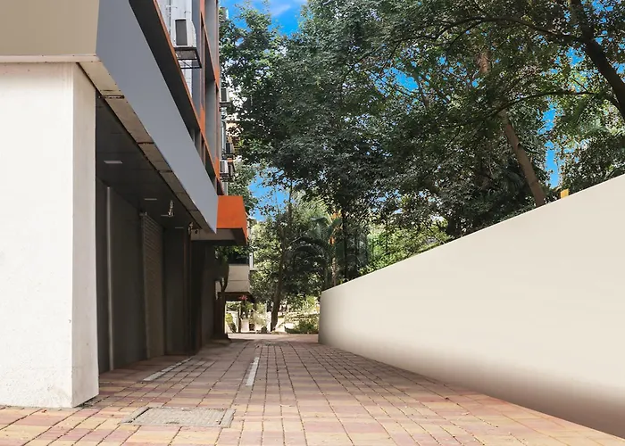 Super Townhouse Hadapsar Formerly Savali Inn