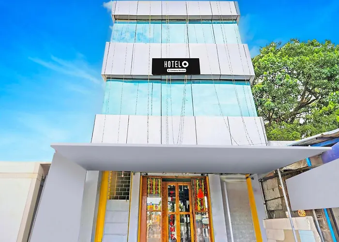 Super Hotel O Thavalakuppam Near Bus Stand