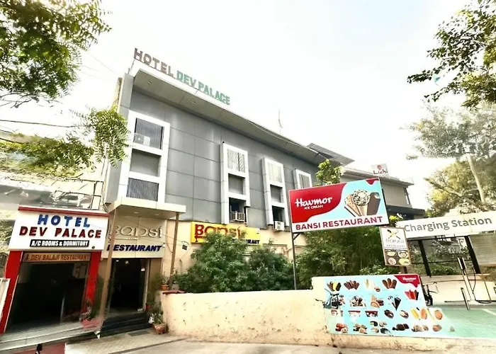Hotel Dev Palace