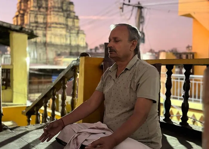 Mahesh Guest House