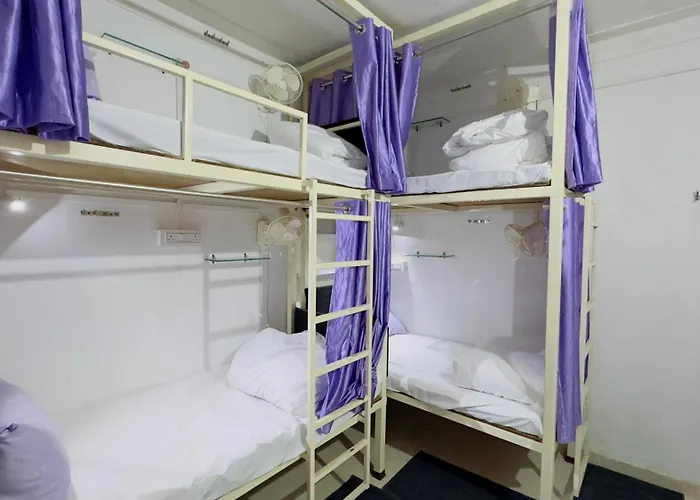 Svn Hostel