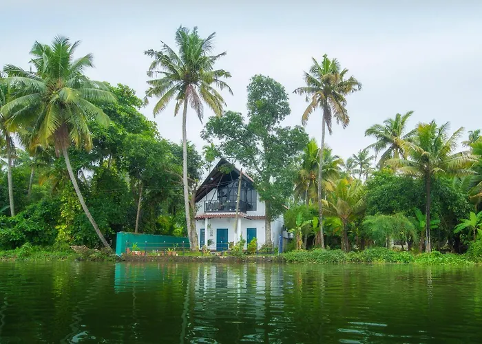 Lakefront 2Bhk Villa I A-Frame Balcony Deck I Bbq Grill I Hammock