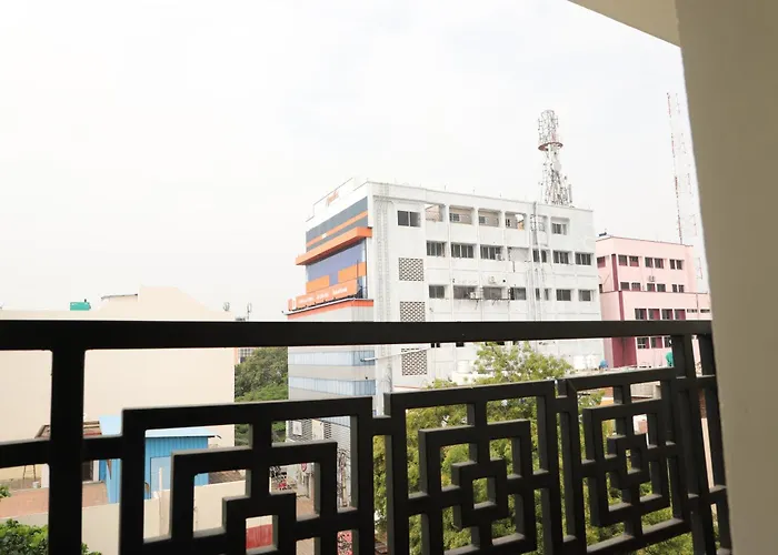 Shree Service Apartment