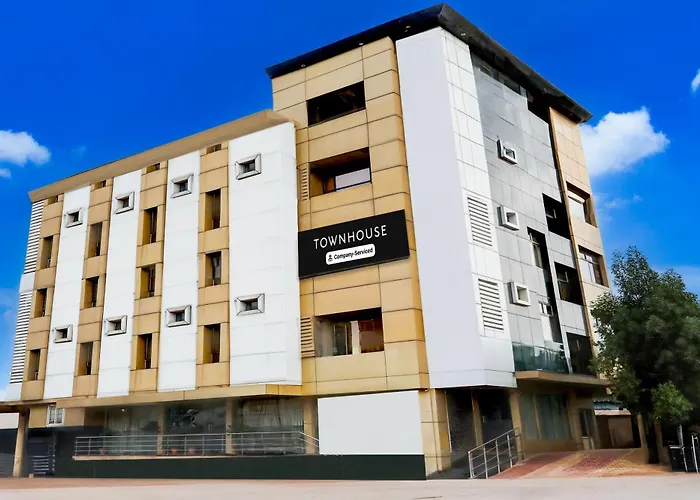 Townhouse Durg Near Railway Station