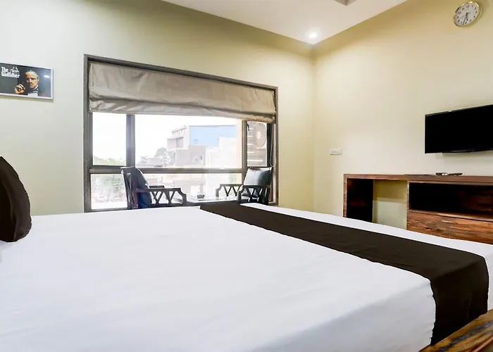 Townhouse Durg Near Railway Station