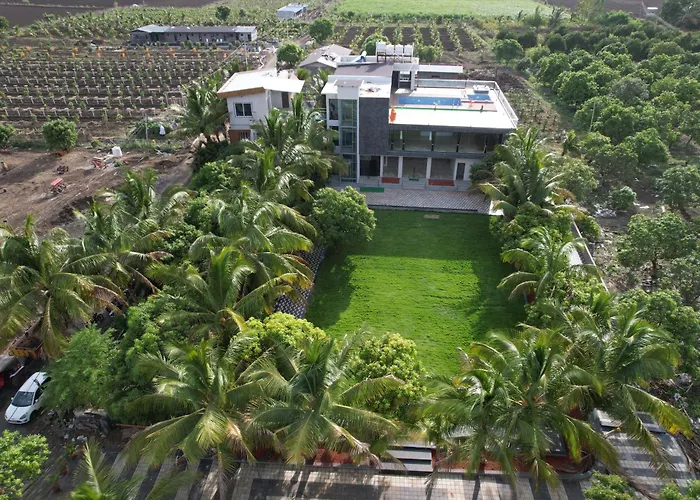 Coconut Lagoon Agro Resort
