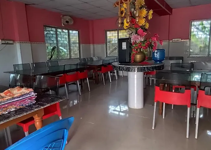 India Tours Only Tajeswaree Hotel & Resort