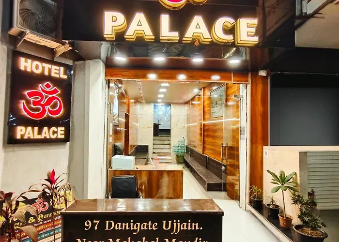 Hotel Om Palace Near Mahakal Mandir