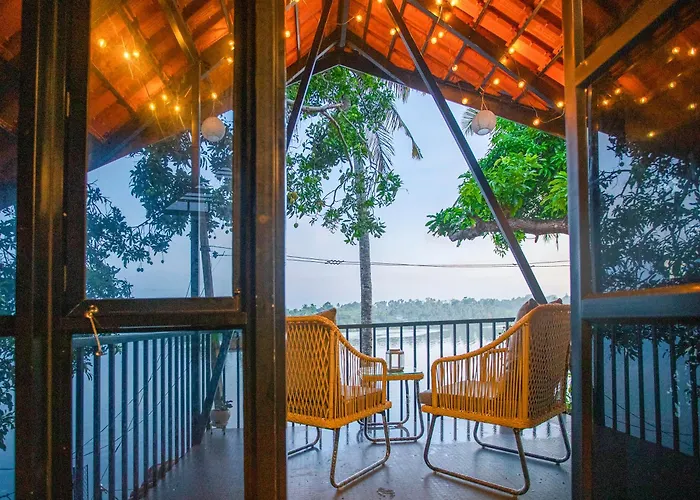 Lakefront 2Bhk Villa I A-Frame Balcony Deck I Bbq Grill I Hammock