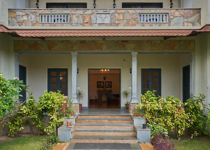 The Hunting Lodge - Luxury Resort In Udaipur