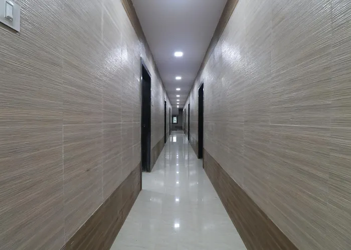 Hotel Vallabha Residency