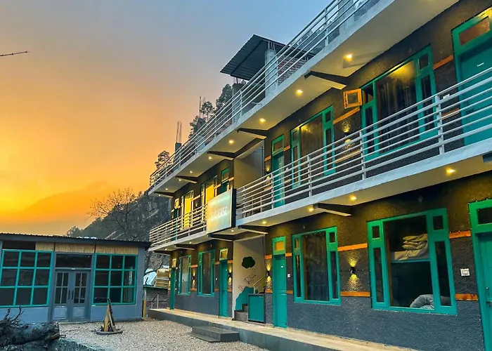 Traverse Hostel Kasol - River Access