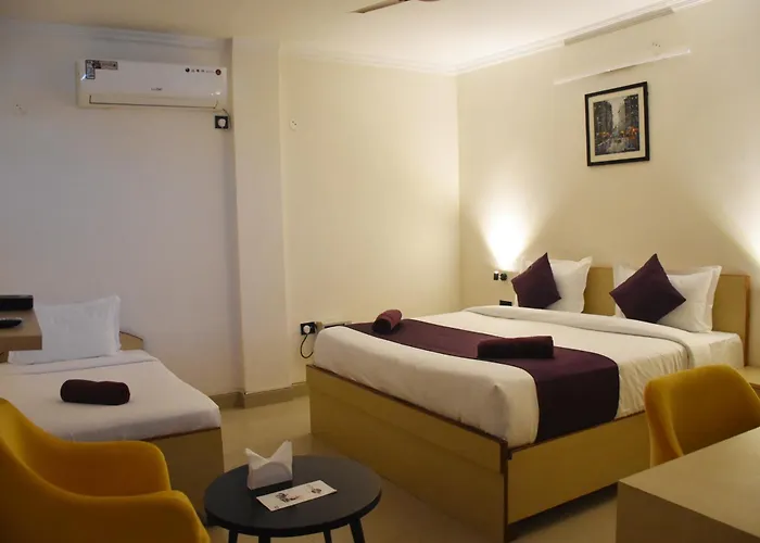 Date Palm Hotel