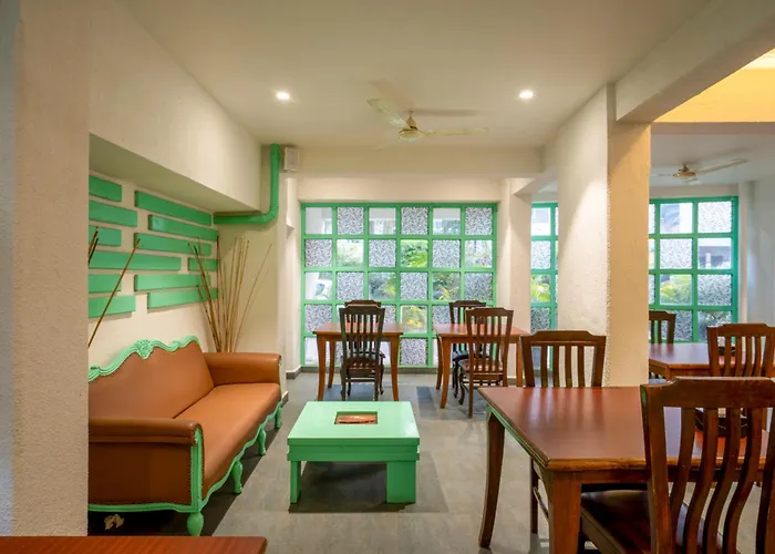 Hotel Staybird - Nest, Kharadi