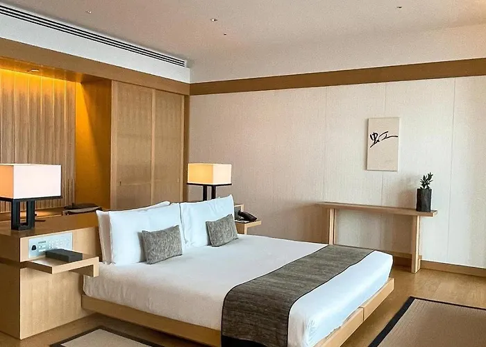 The Atlantiis Suite Near Igi Airport