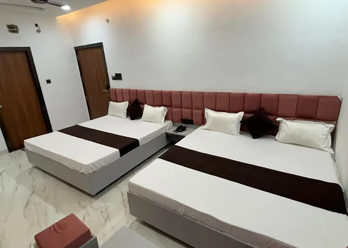 Hotel Shree Ashtvinayak Grand