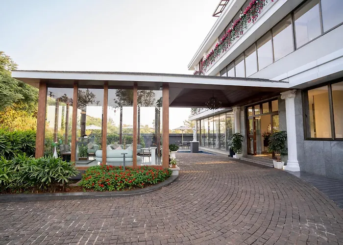 Valentia The Exotic Boutique Hotel - Pure Veg