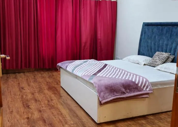 Kamz Homestay Chandigarh 35