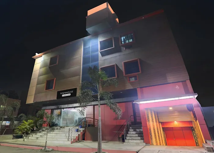 Super Townhouse Gida Near Rto Office
