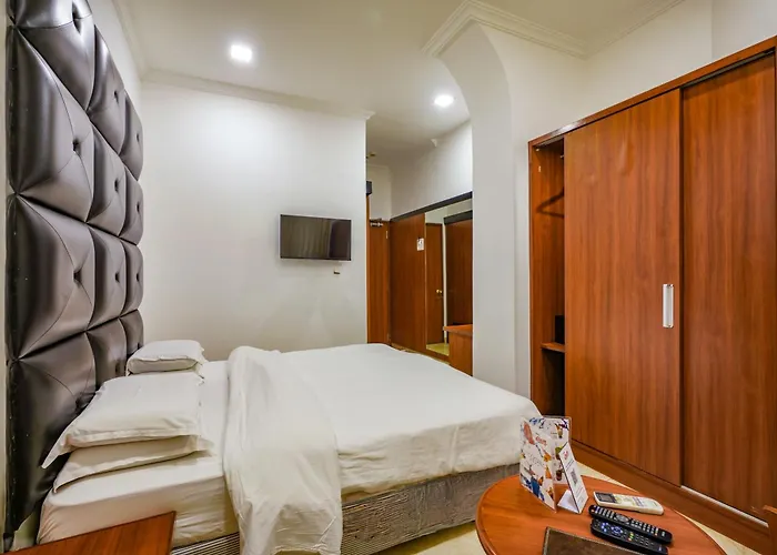 Hotel Aram