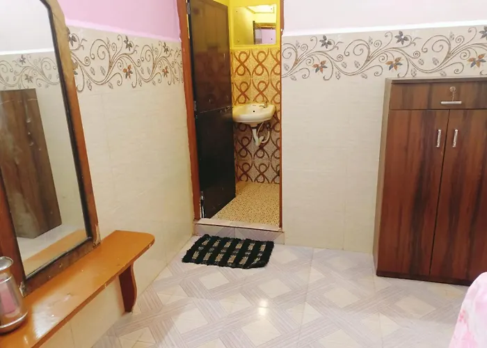 Samaira Guest Houses
