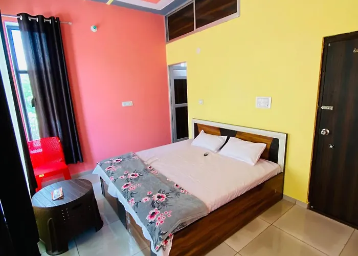 Hotel Rajdhani Palace